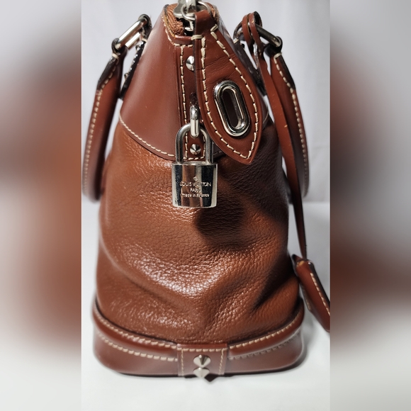 Louis Vuitton Suhali Lockit pm. No key for the lock. - Picture 6 of 15